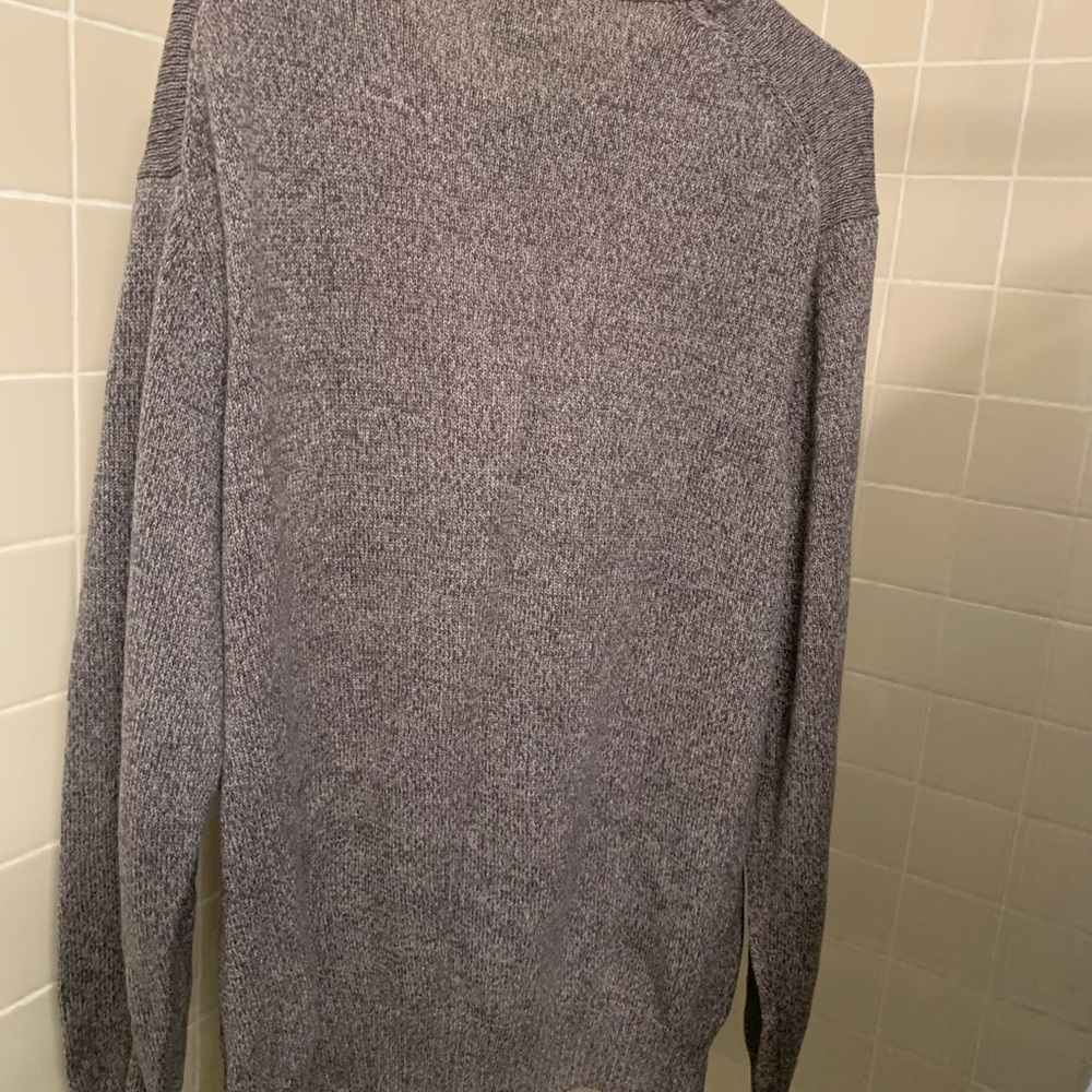 Sweater - Picture 2 of 6